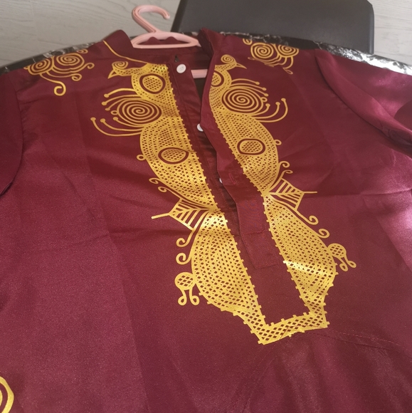 Man's Dashiki Burgundy and Gold Size Medium - Picture 3 of 5
